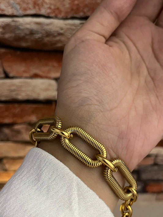 Divinia Bracelet