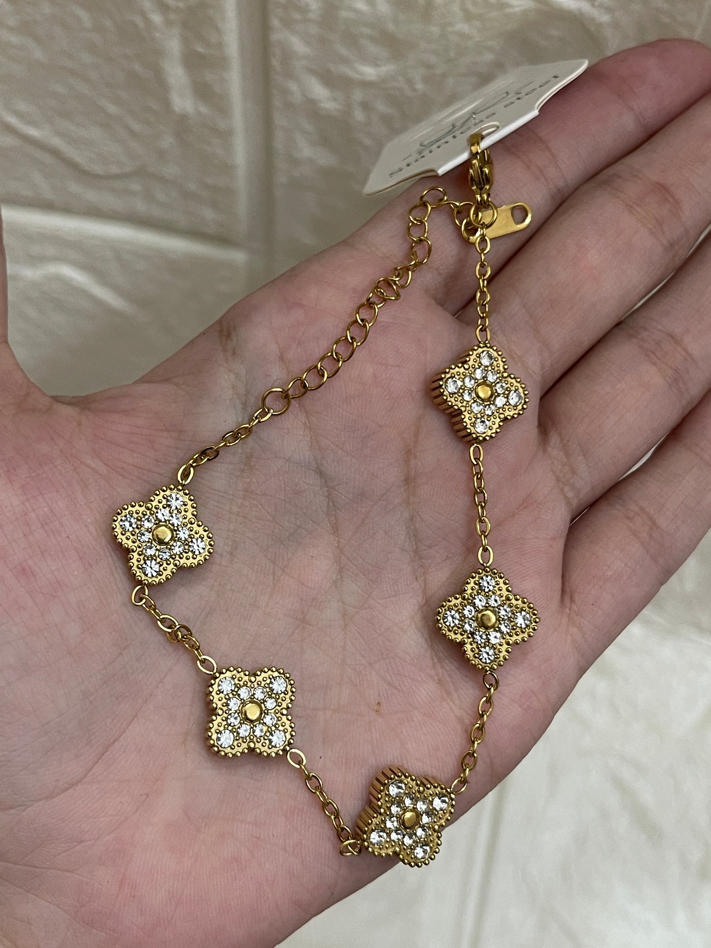 Full stone clover bracelet