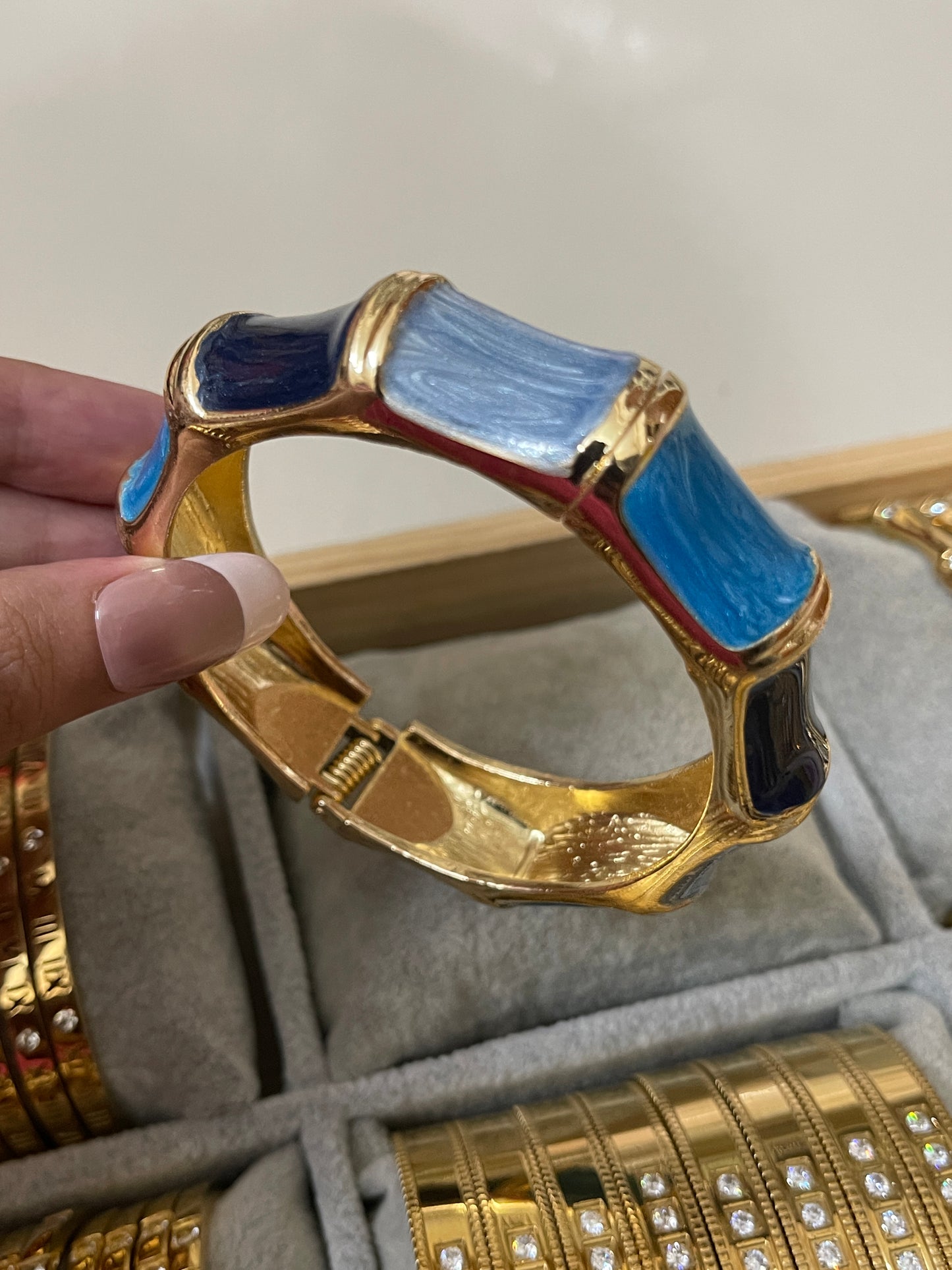Alloy Enamel Bangle 002
