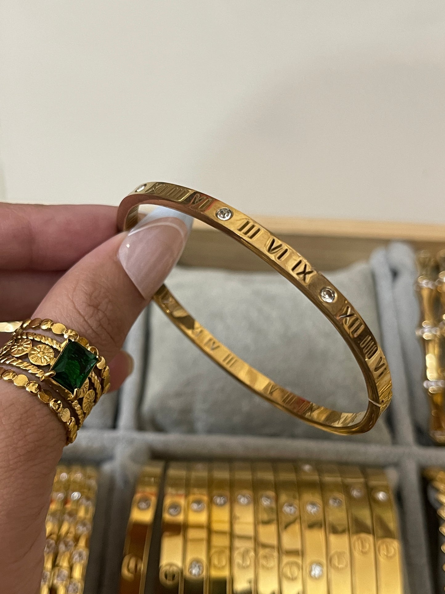 Roman Bangle