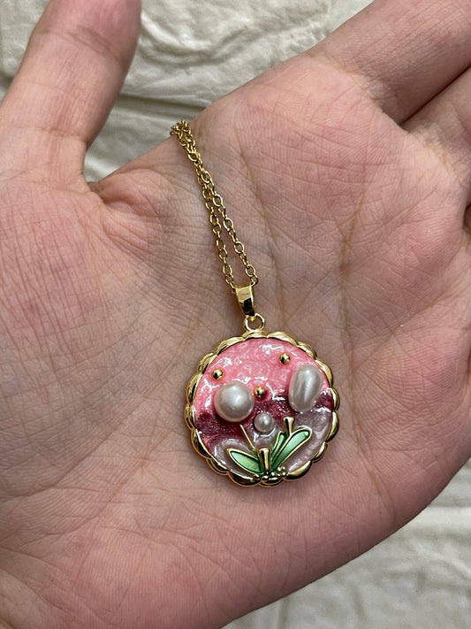Veyra Necklace