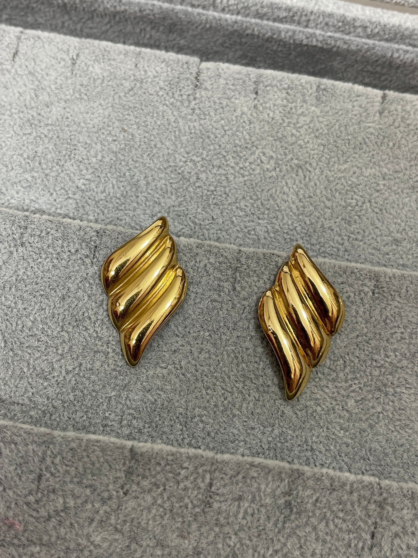 Aura Earrings
