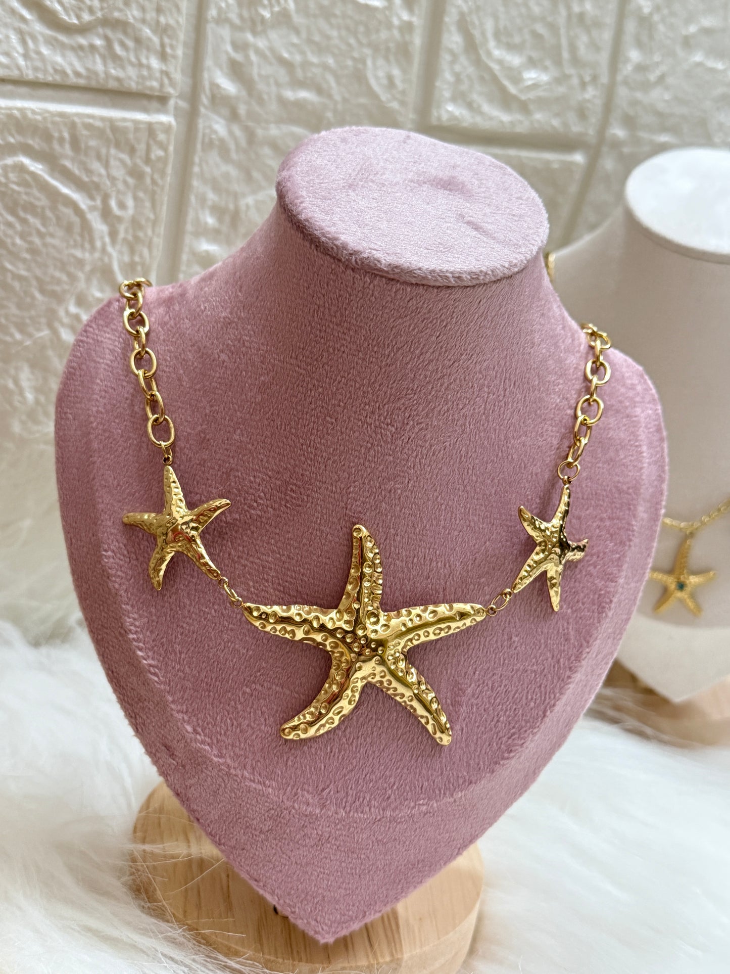 Selora Necklace
