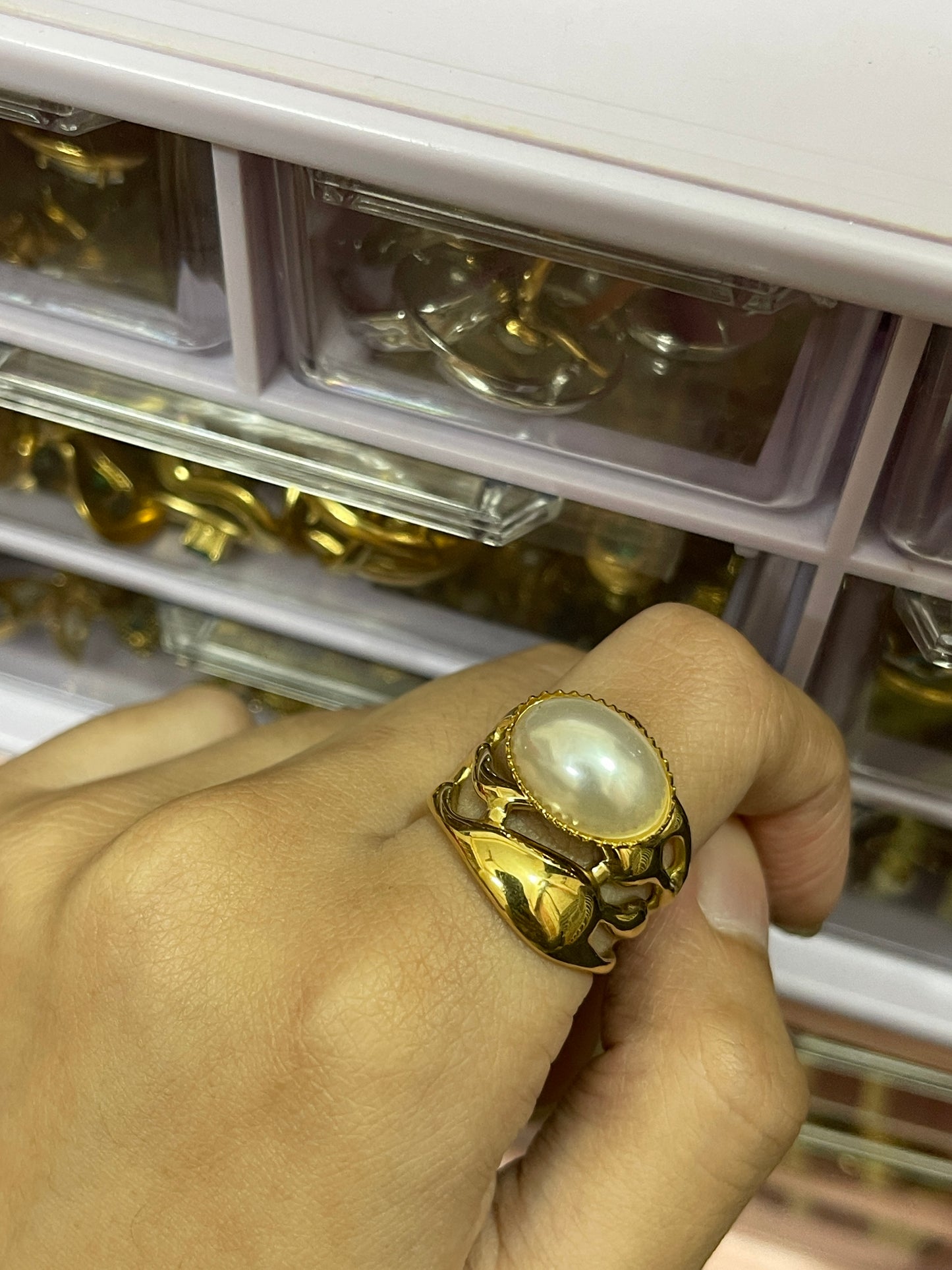 Stainless Steel Ring 198 (Pearl)