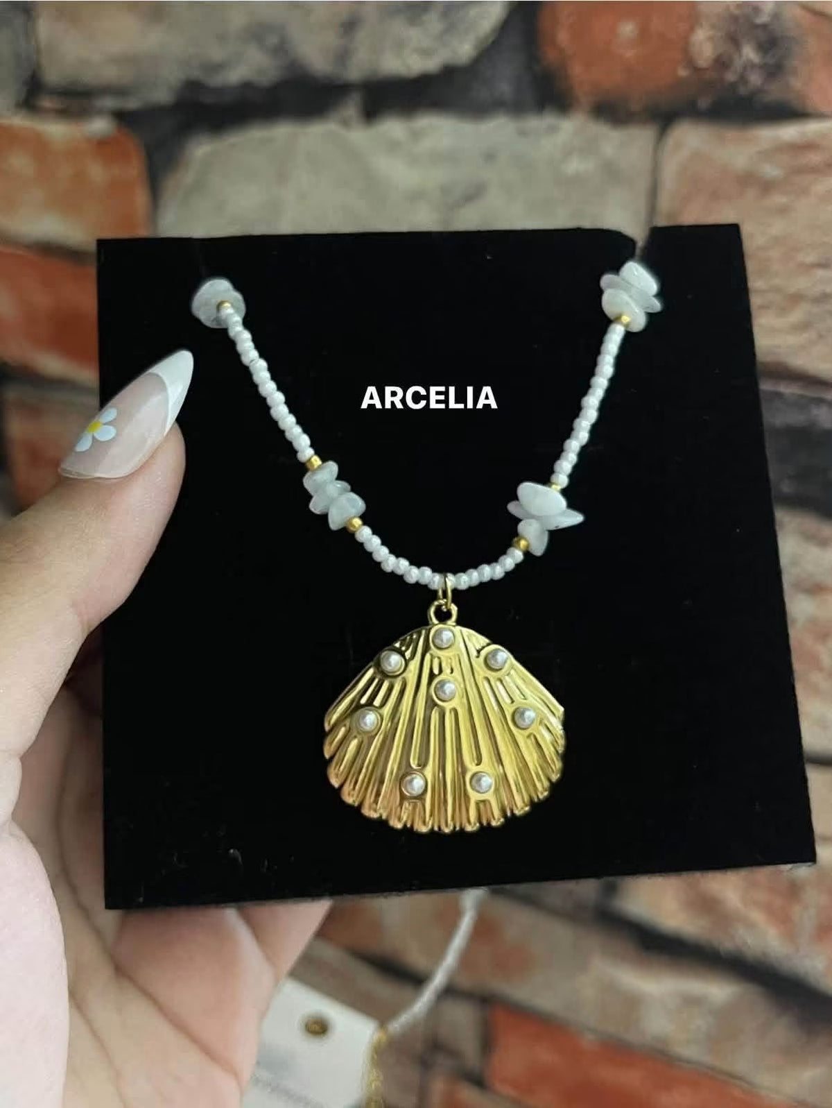 Shell necklace