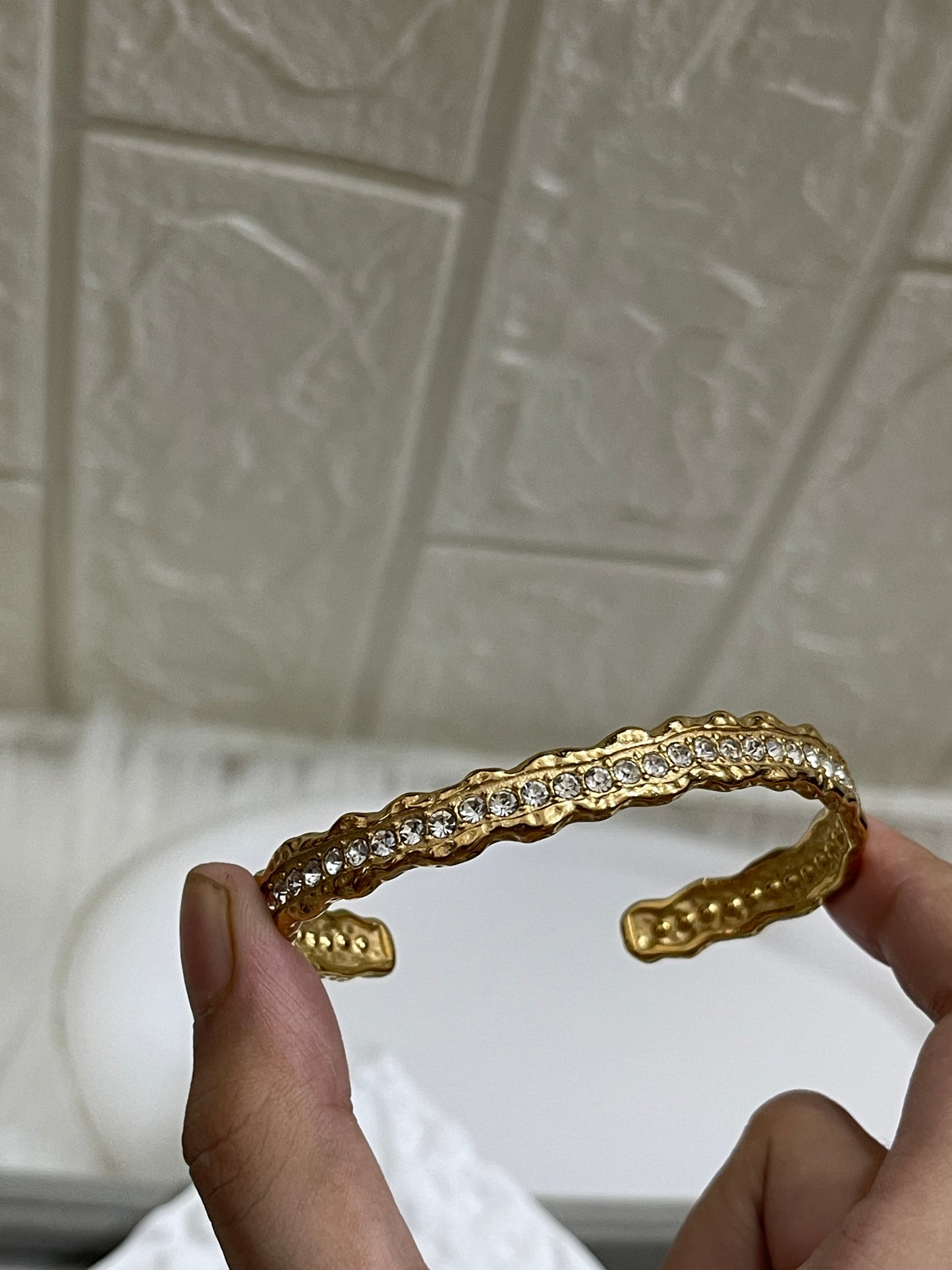 Isel Cuff