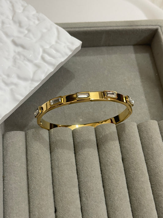 Cyndia Bangle