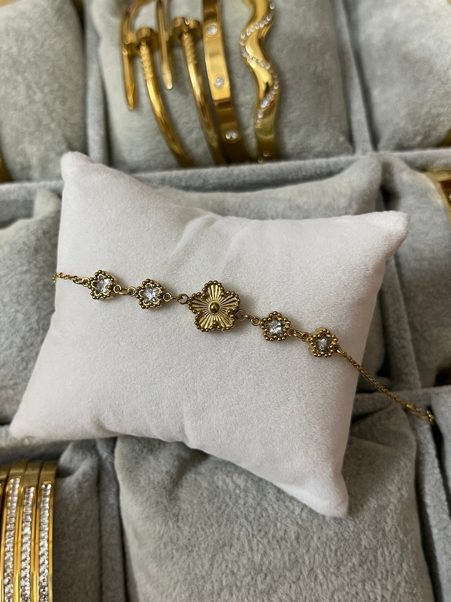 Ethereal Bracelet ( White )