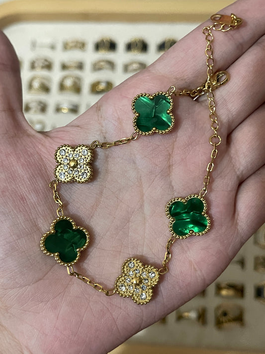 Stone Clover Bracelet (Green)