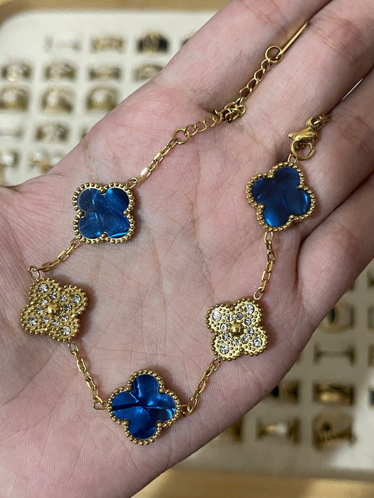 Stone Clover Bracelet (Royal Blue)