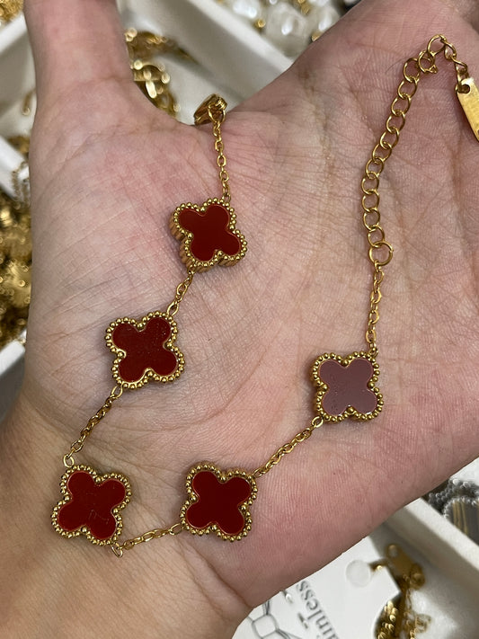 Clover Bracelet ( Maroon )