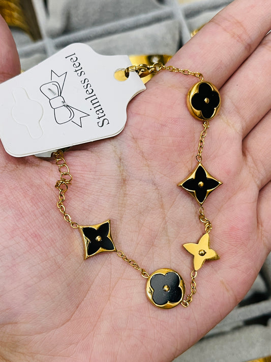 Iris Bracelet Black
