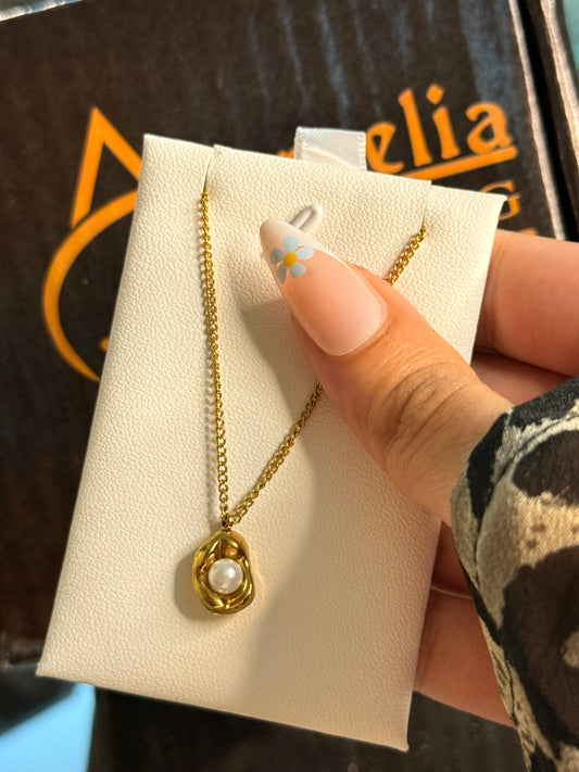 Pearl Necklace