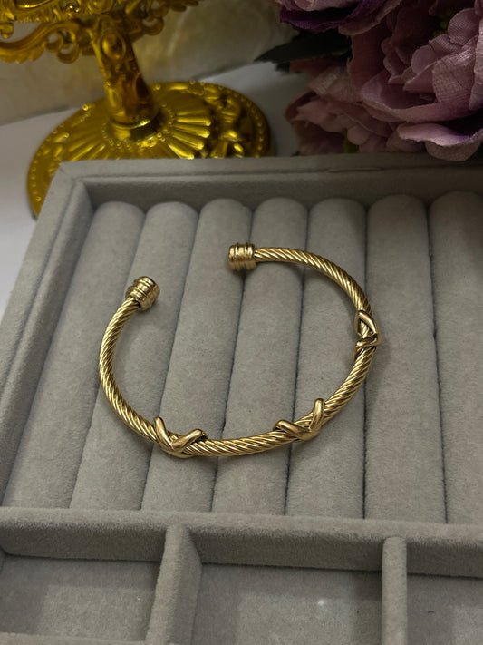 Glory Bracelet