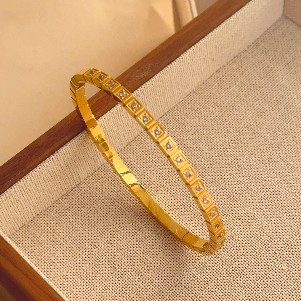 Willow Bangle