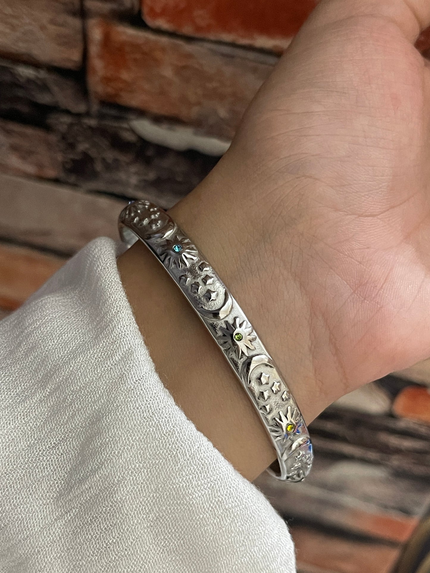 Velastra Cuff Silver