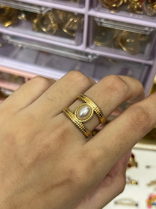 Stainless Steel Ring 110 (Pearl)