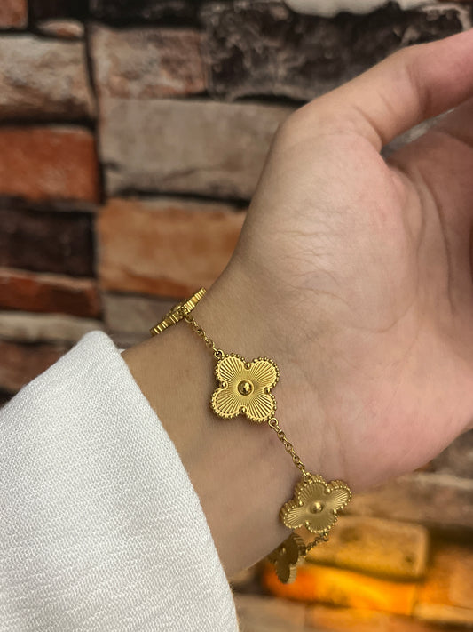 Clover Bracelet ( Golden )