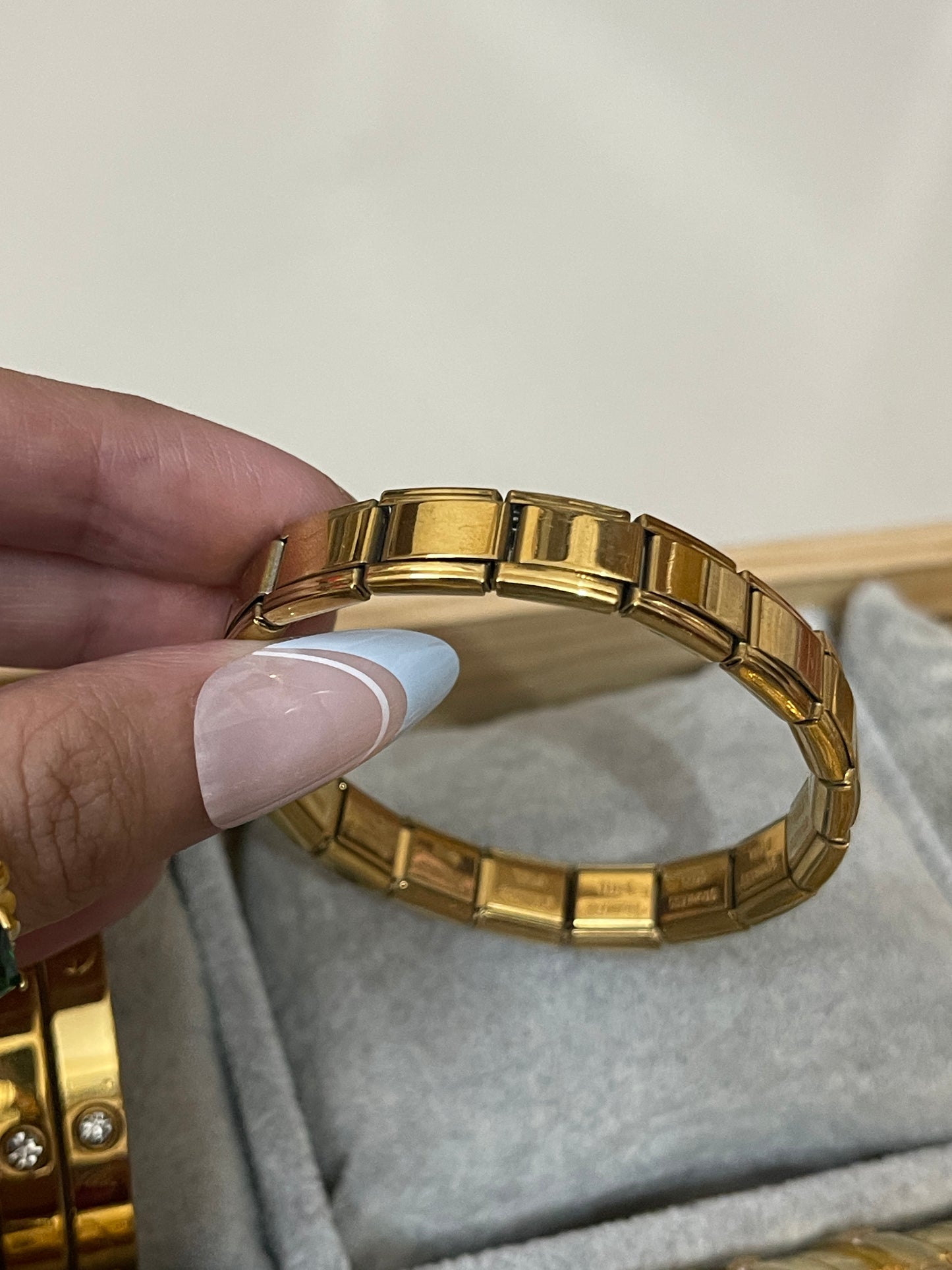 S.Steel Elastic Bracelet Golden