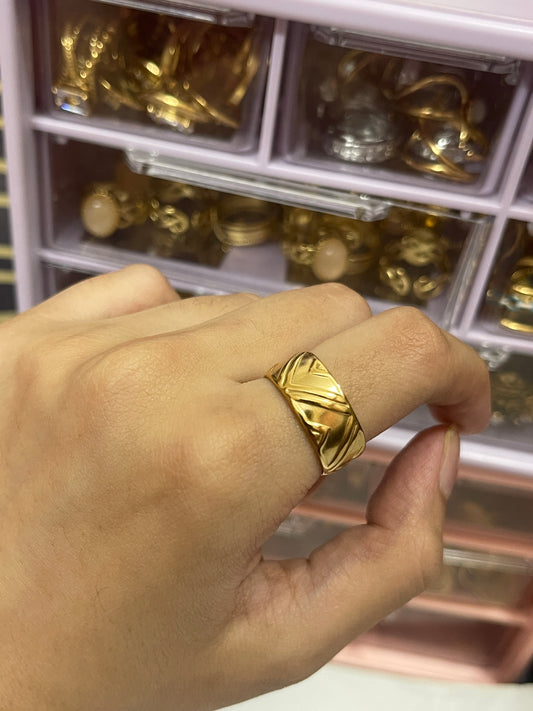 Stainless Steel Ring 189 (Golden)