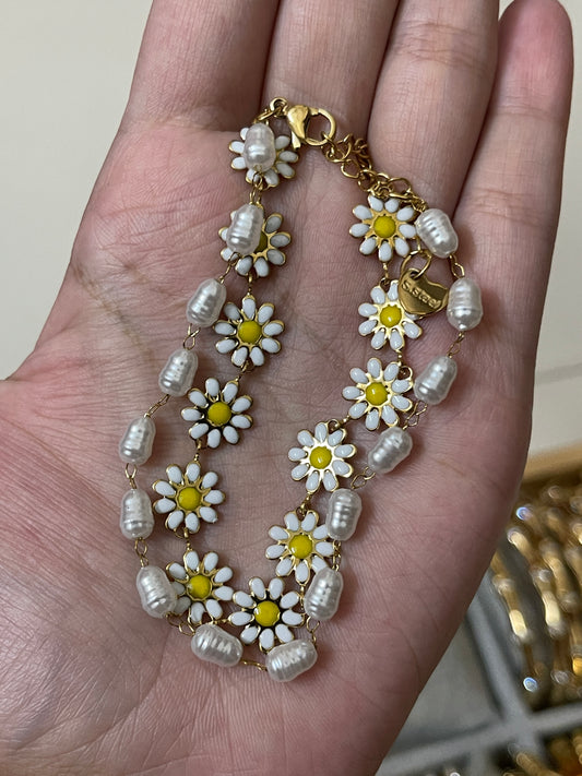 Daisy Charm Bracelet