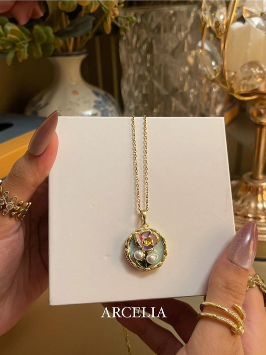 Briny Necklace
