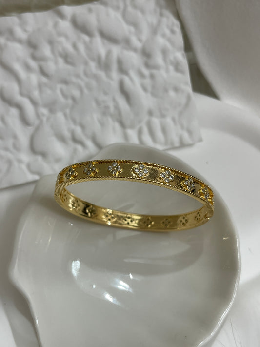 Radiara Bangle