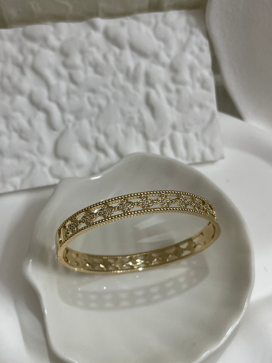 Glimeris Bangle