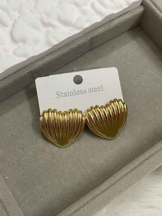 Love Earrings