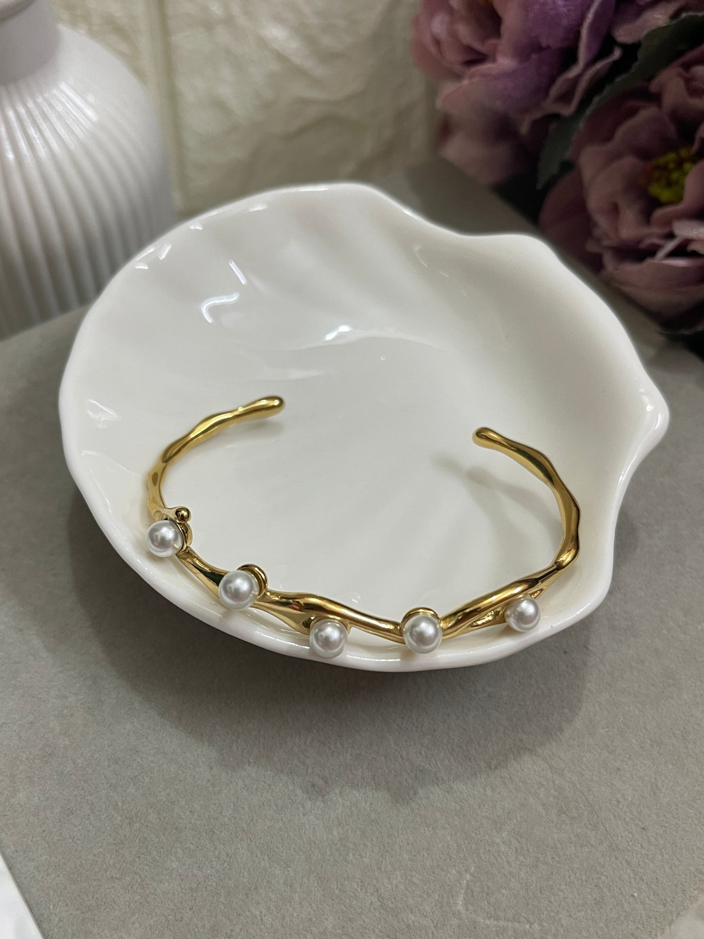 Tirelle Cuff