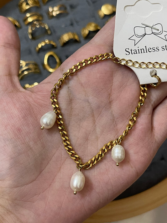 Pearlie Bracelet