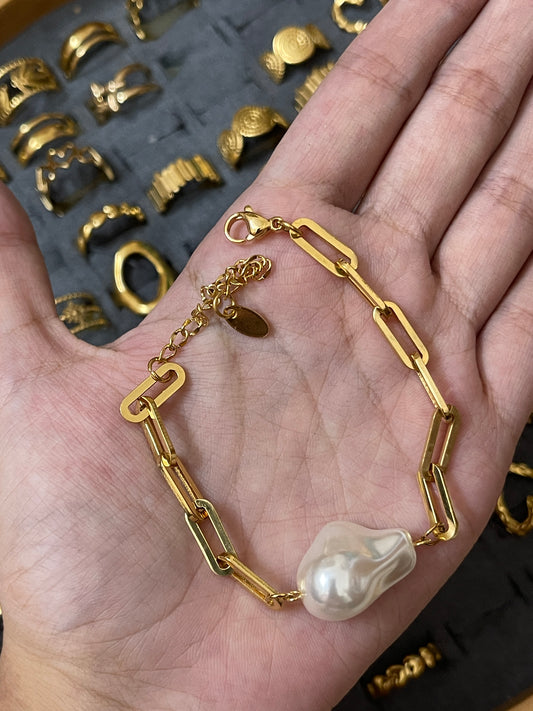 Pearl Bracelet